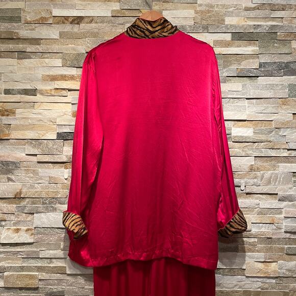 Vintage Victoria’s Secret 100% Silk Pajama Set | Red + Tiger Cuffs, Large Rare - Picture 7 of 10